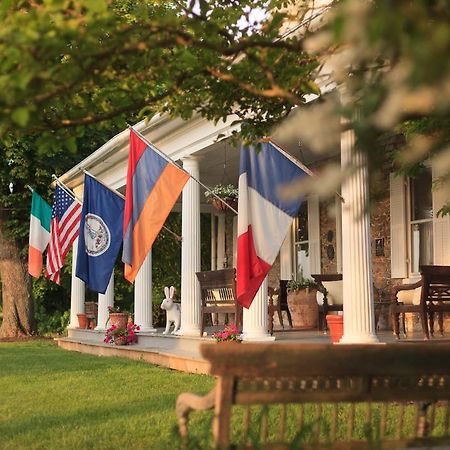 L'Auberge Provencale Inn & Restaurant Boyce Eksteriør billede