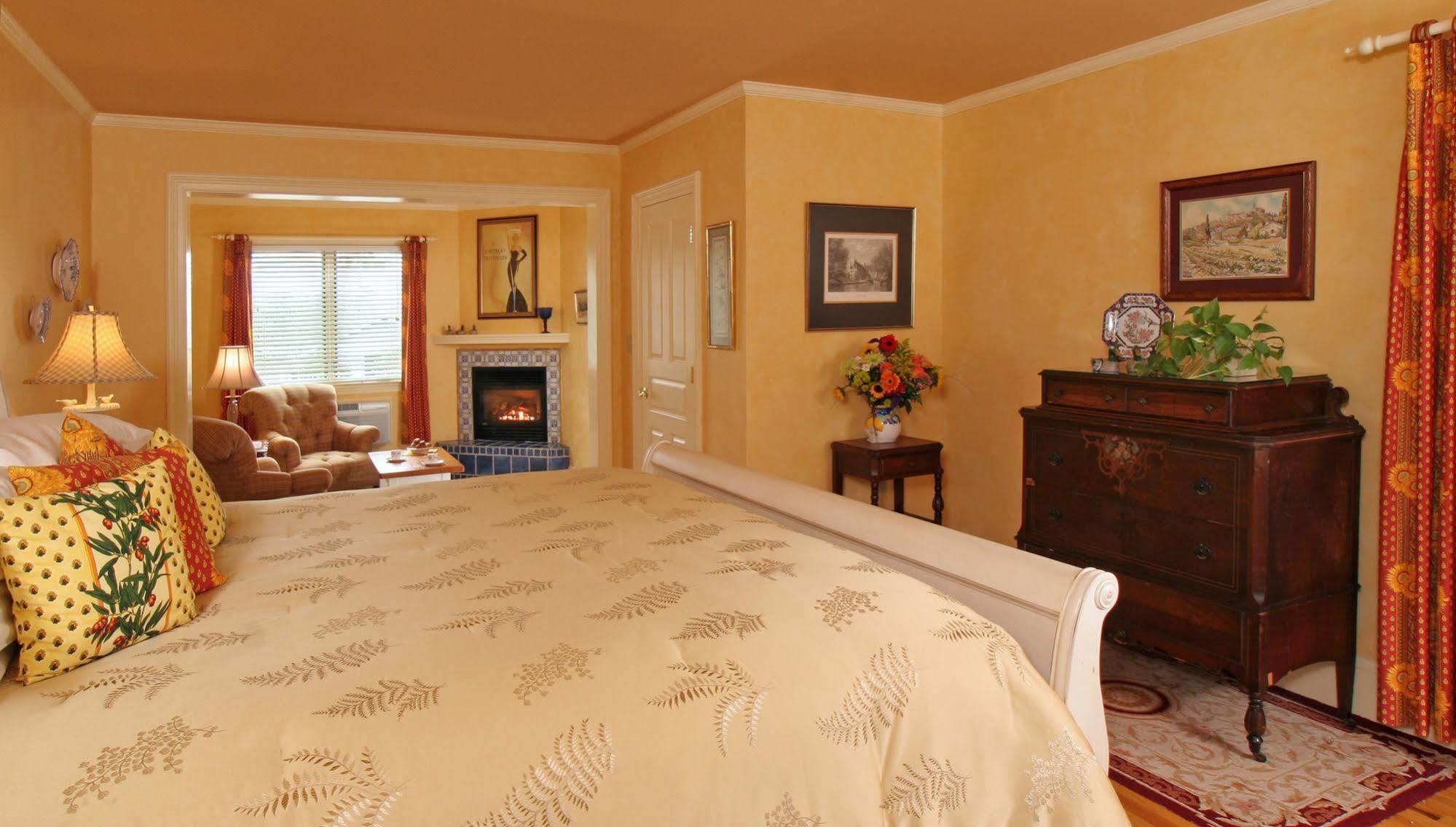 L'Auberge Provencale Inn & Restaurant Boyce Eksteriør billede