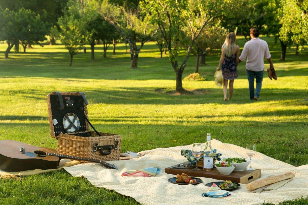L'Auberge Provencale Inn & Restaurant Boyce Eksteriør billede
