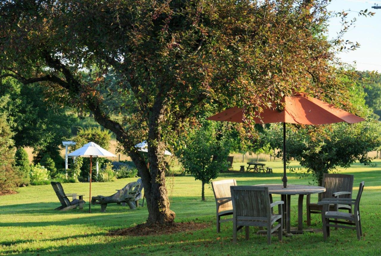 L'Auberge Provencale Inn & Restaurant Boyce Eksteriør billede